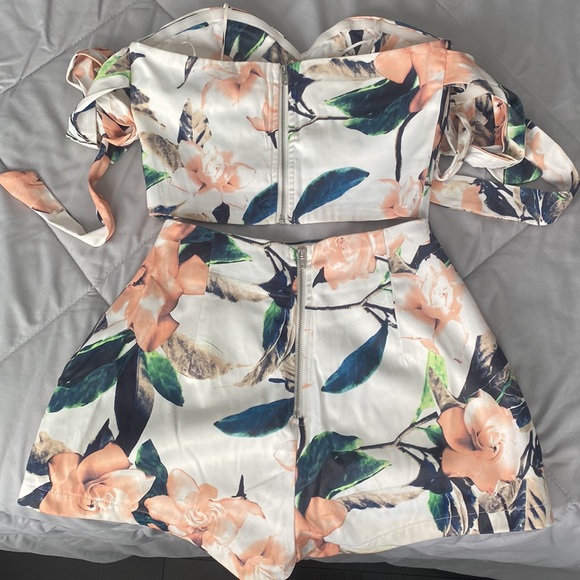 Fashion Nova Two Piece Set - Picture 2 of 3